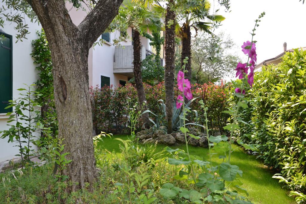 B&B Garda 4U Desenzano del Garda Bagian luar foto