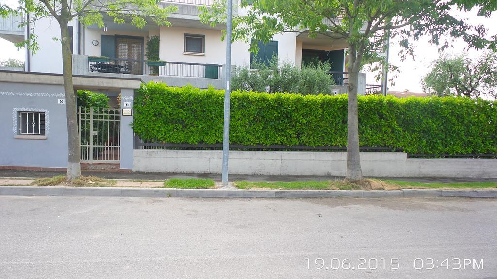 B&B Garda 4U Desenzano del Garda Bagian luar foto