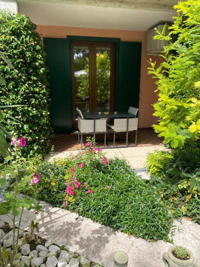B&B Garda 4U Desenzano del Garda Bagian luar foto