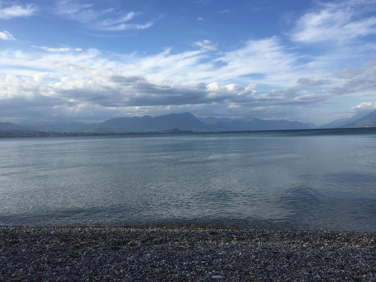 B&B Garda 4U Desenzano del Garda Bagian luar foto