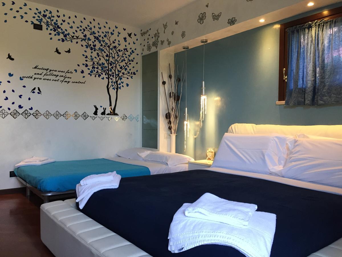 B&B Garda 4U Desenzano del Garda Bagian luar foto