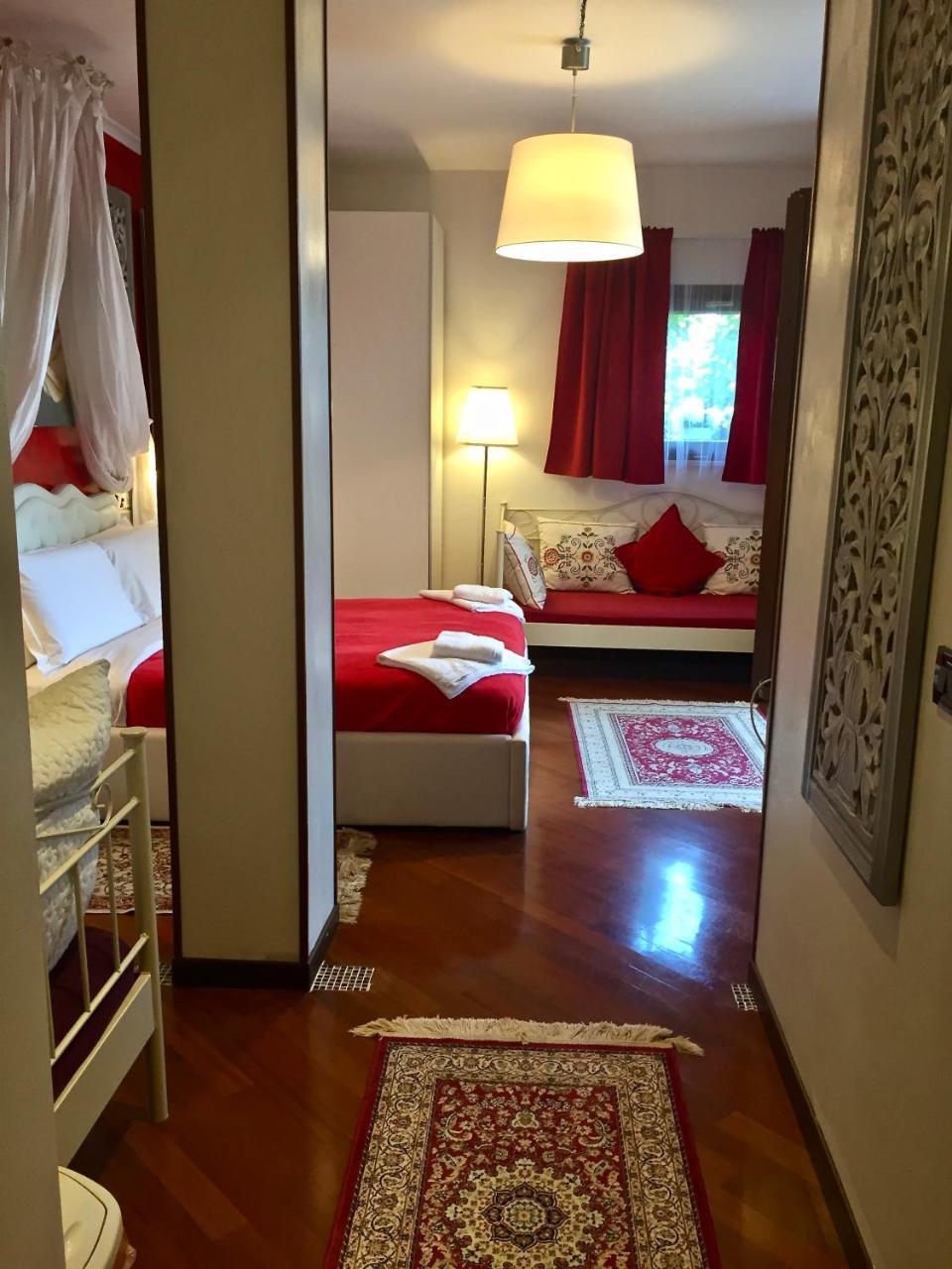 B&B Garda 4U Desenzano del Garda Bagian luar foto