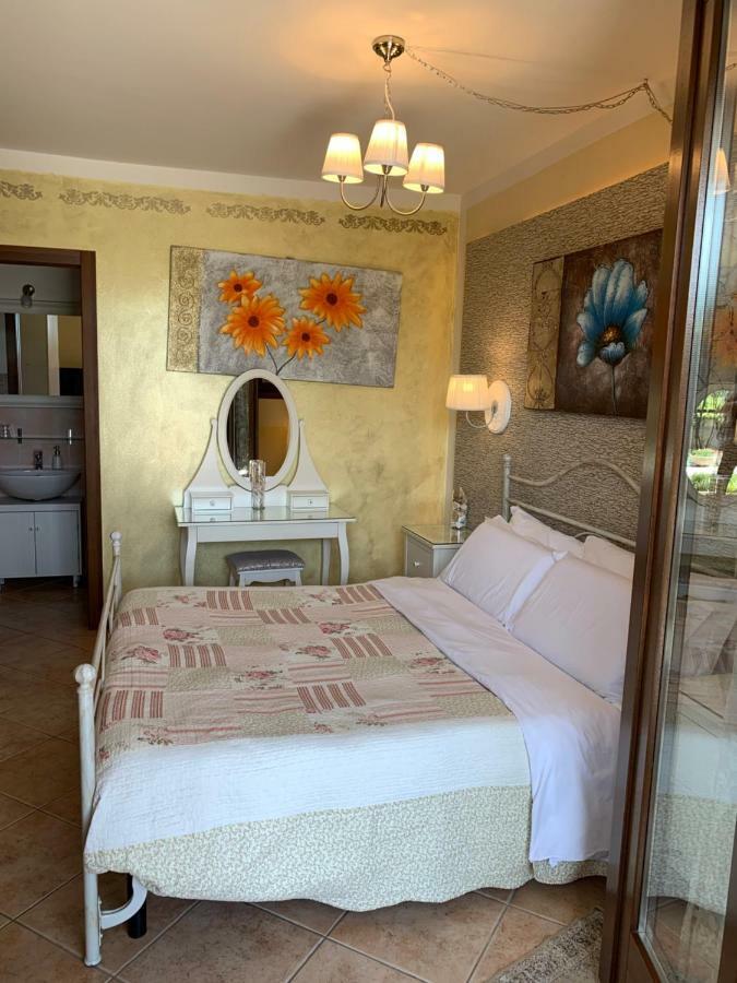 B&B Garda 4U Desenzano del Garda Bagian luar foto