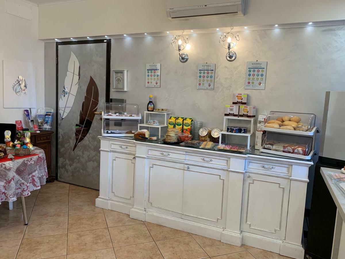 B&B Garda 4U Desenzano del Garda Bagian luar foto