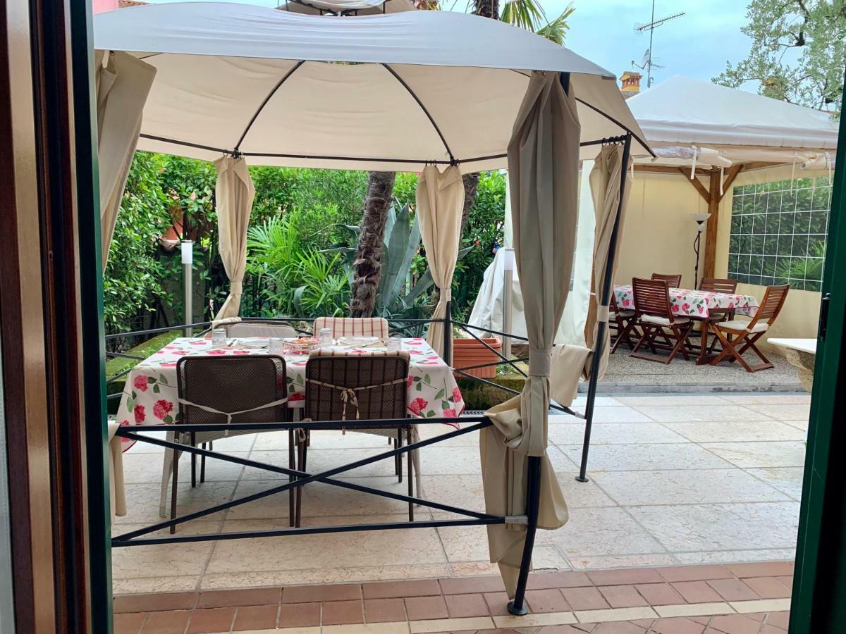 B&B Garda 4U Desenzano del Garda Bagian luar foto