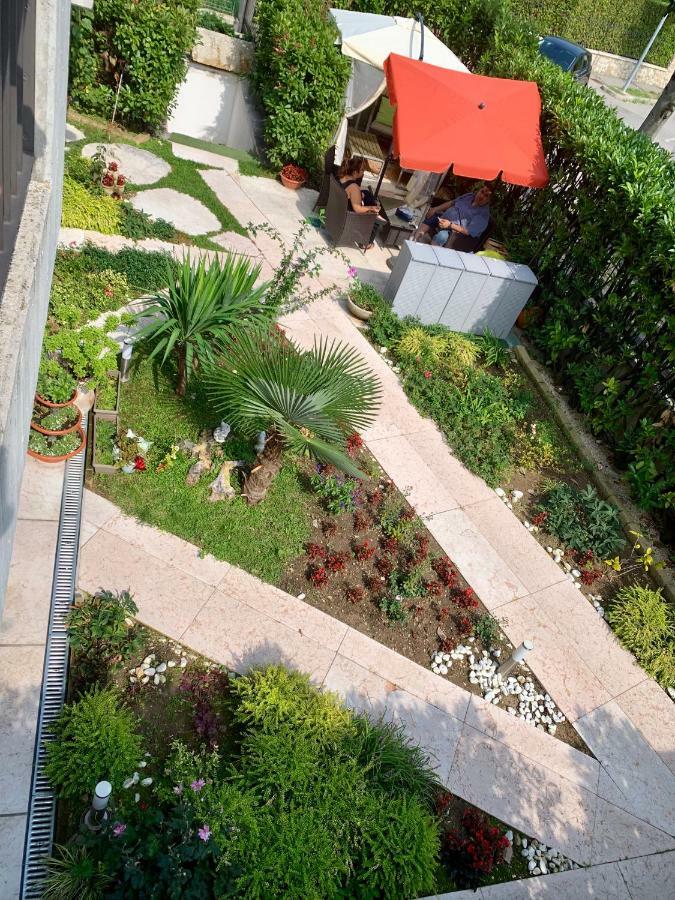 B&B Garda 4U Desenzano del Garda Bagian luar foto