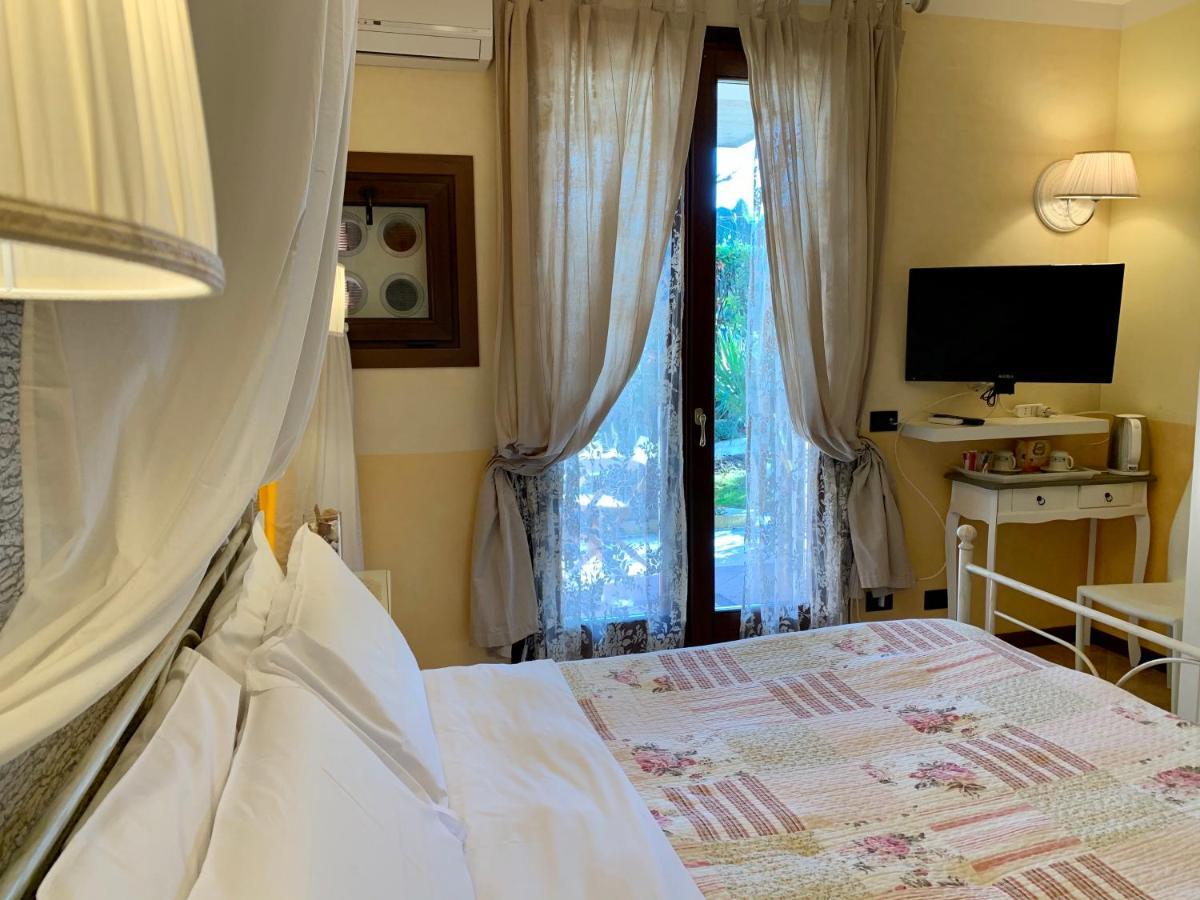 B&B Garda 4U Desenzano del Garda Bagian luar foto